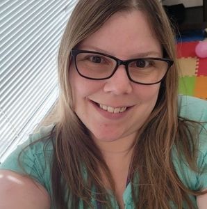 Meet your Posher, Danielle renee